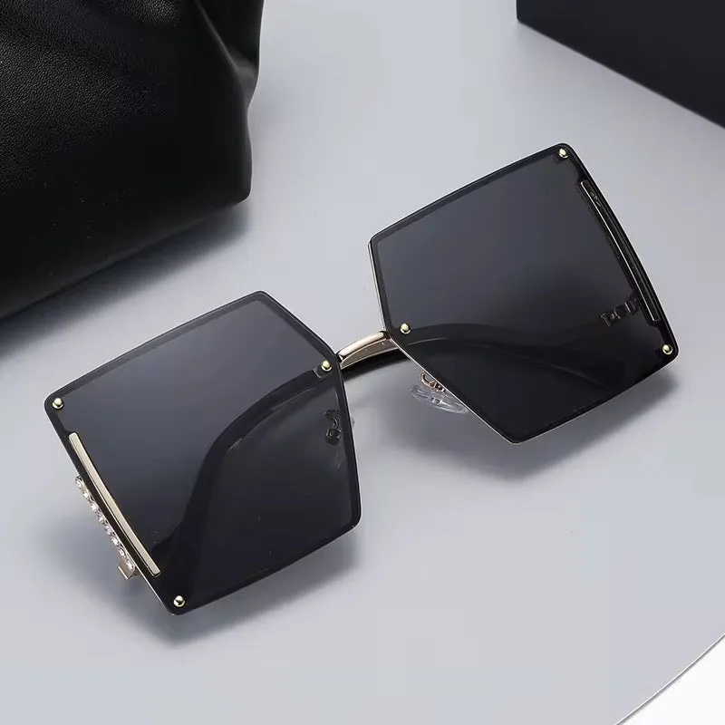 نظارات شمسيه للسيدات كبيرة الجحم - Oversized women's sunglasses