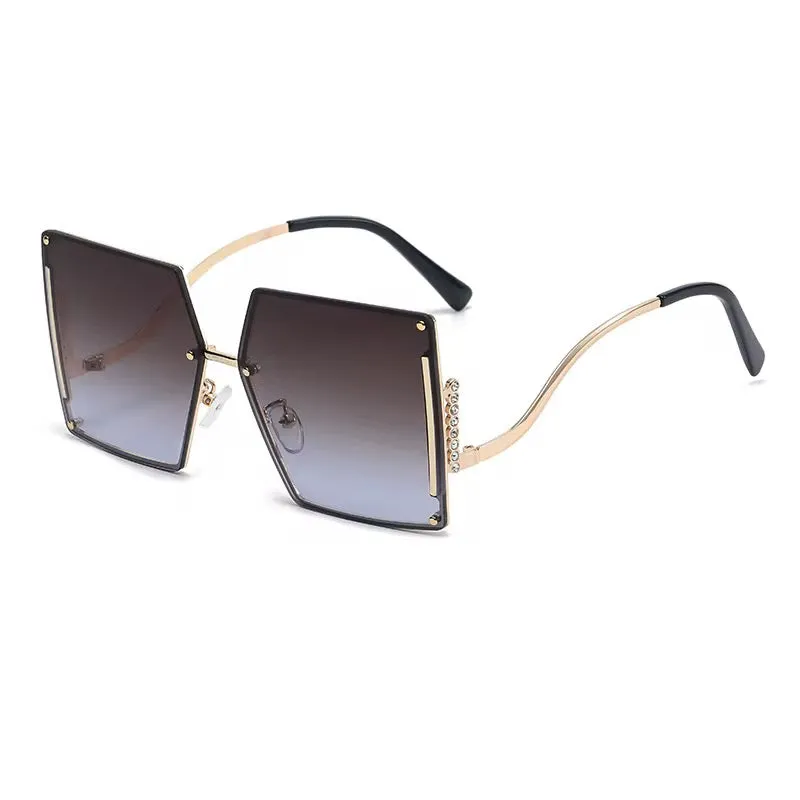 نظارات شمسيه للسيدات كبيرة الجحم - Oversized women's sunglasses