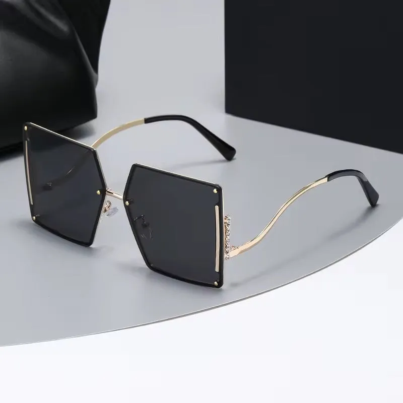 نظارات شمسيه للسيدات كبيرة الجحم - Oversized women's sunglasses