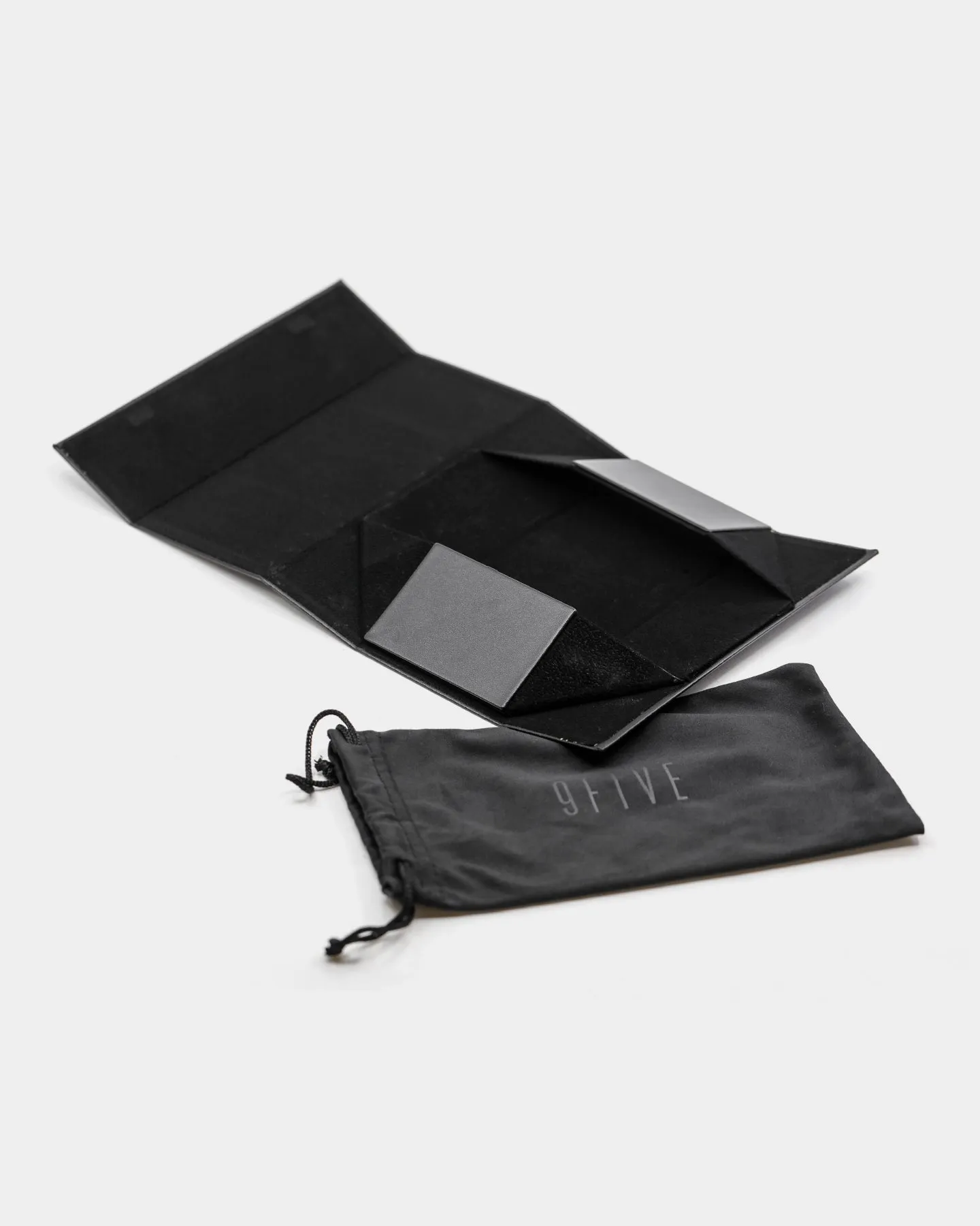 9FIVE Locks Sunglasses Black/Gold
