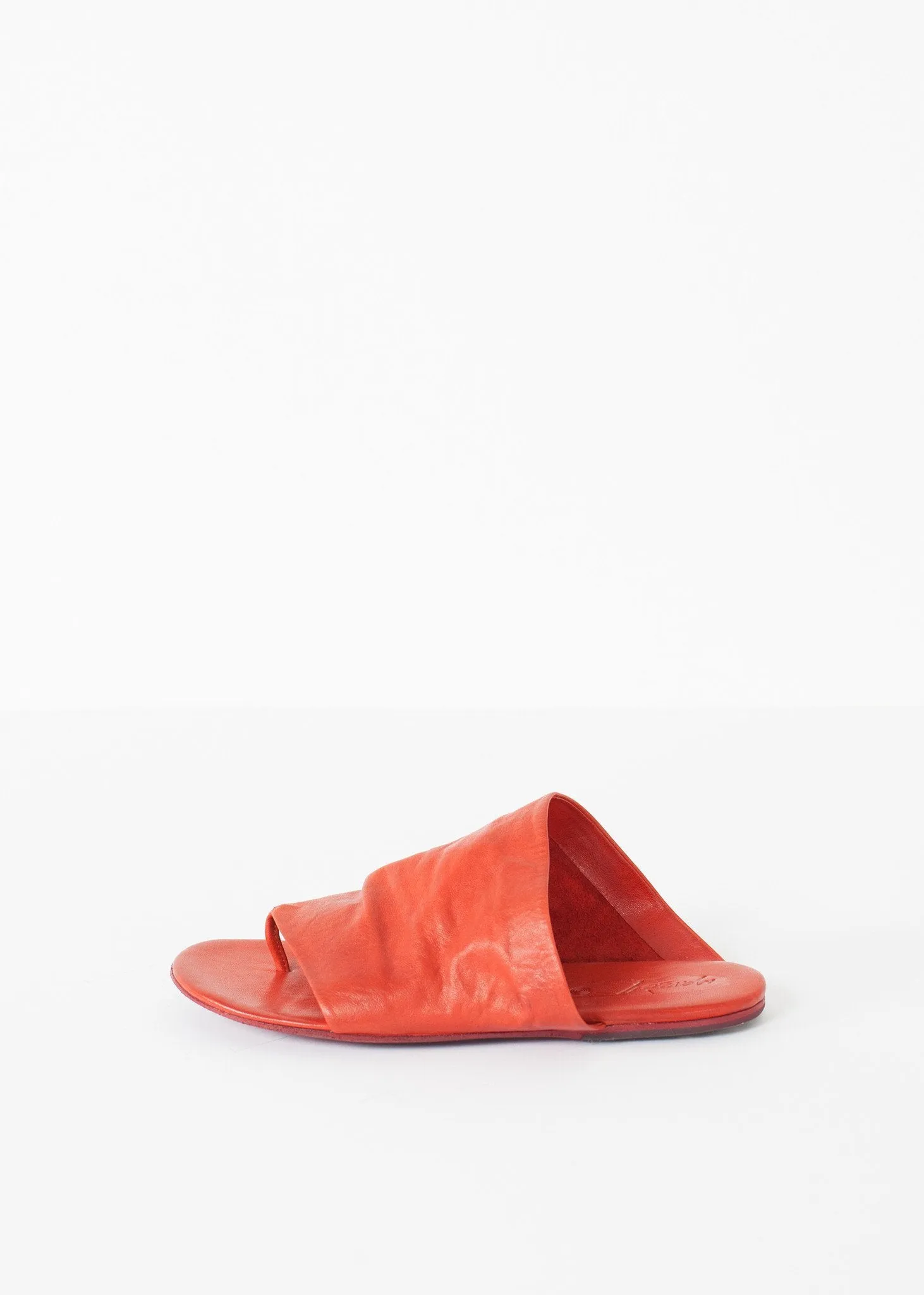 Vodoma Sandal in Red